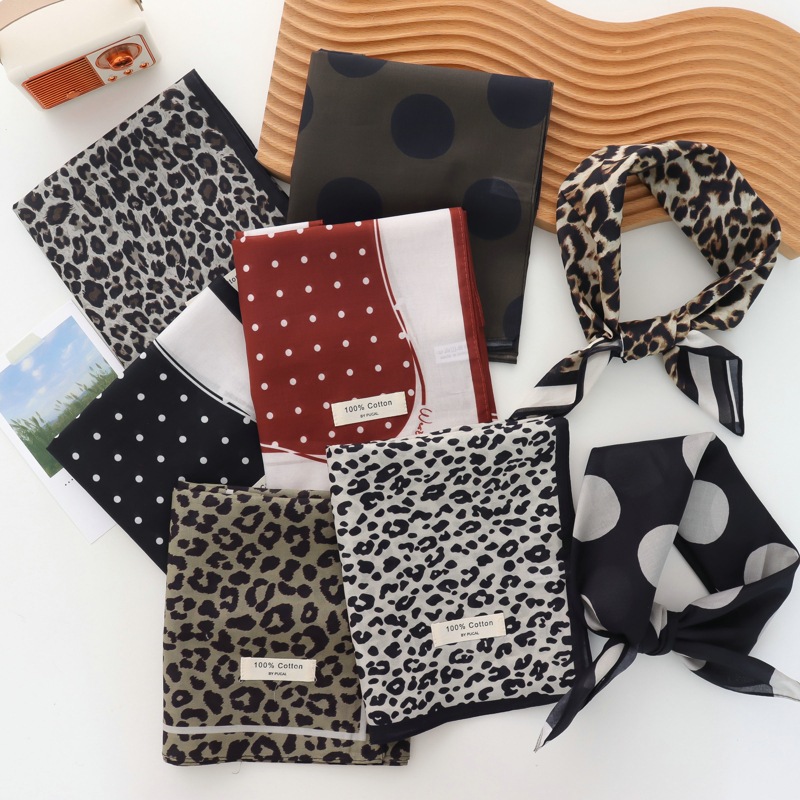 2025年ピュアコットンシンプルアンチエイジング赤と黒の水玉 - Bandana Cotton のレビューと価格