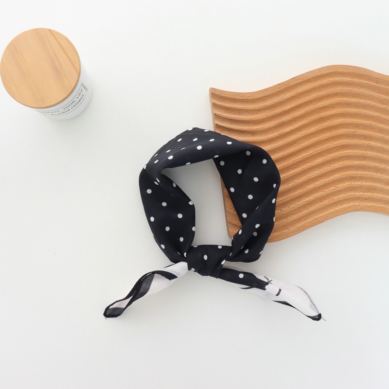 2025年ピュアコットンシンプルアンチエイジング赤と黒の水玉 - Bandana Cotton のレビューと価格