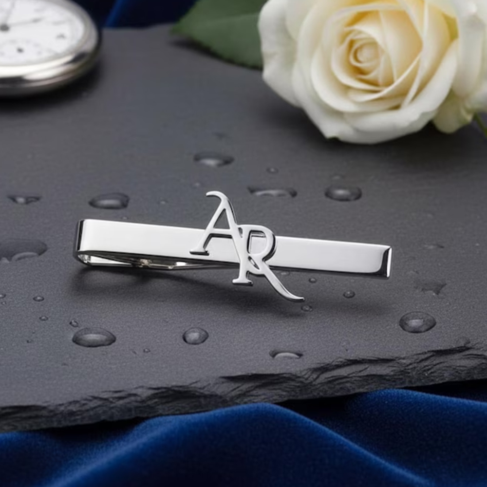 カスタムメイドのイニシャル入りステンレス製タイクリップシャツ - Tie Clip Silver のレビューと価格