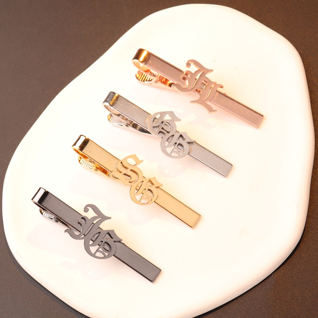 カスタム名イニシャルネクタイクリップ男性用結婚式ネクタイネク - Tie Clip Silver のレビューと価格